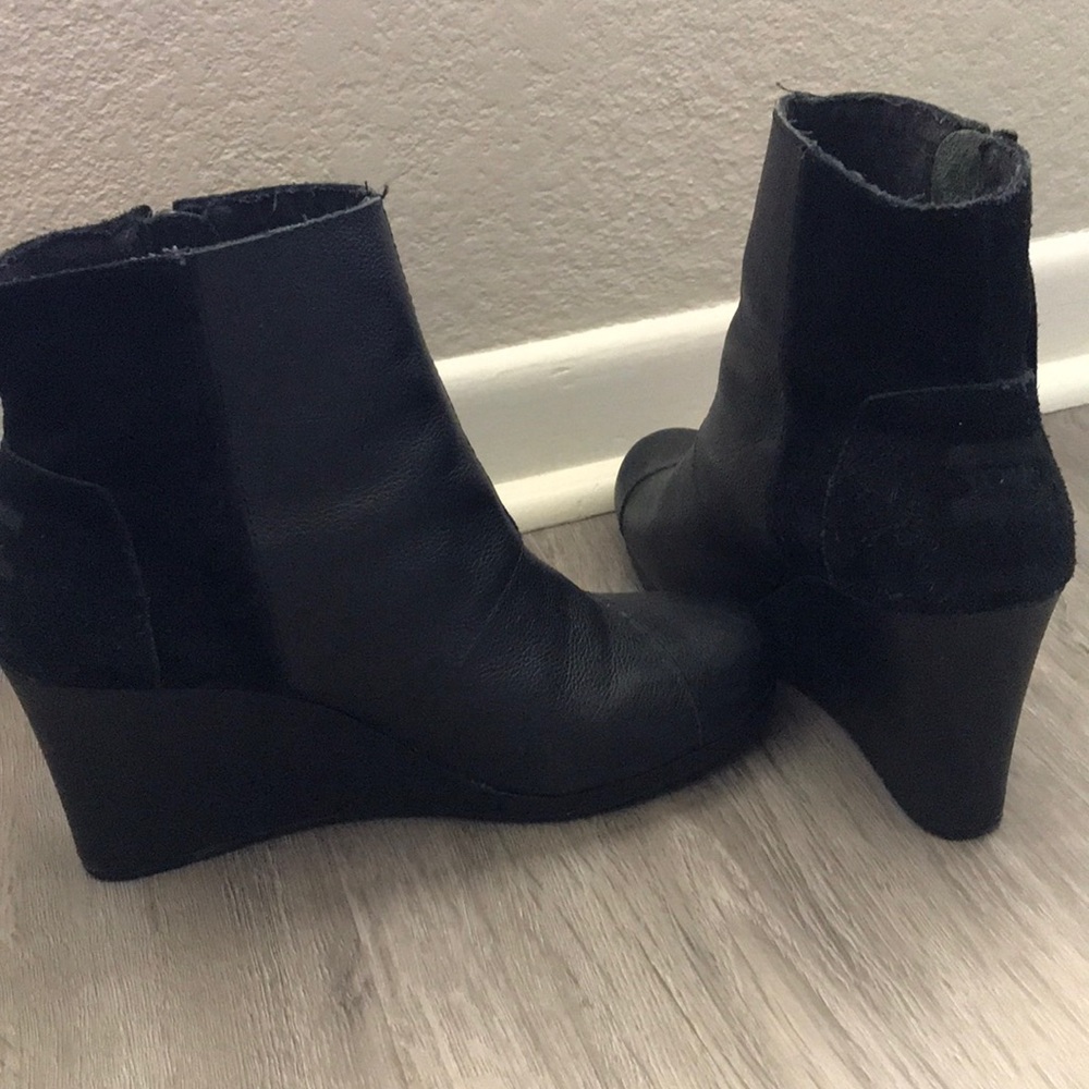 Toms Wedge Boot